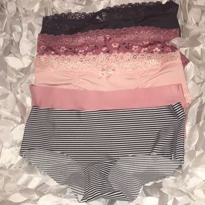 NWOT 5 Marilyn Monroe Underwear Small